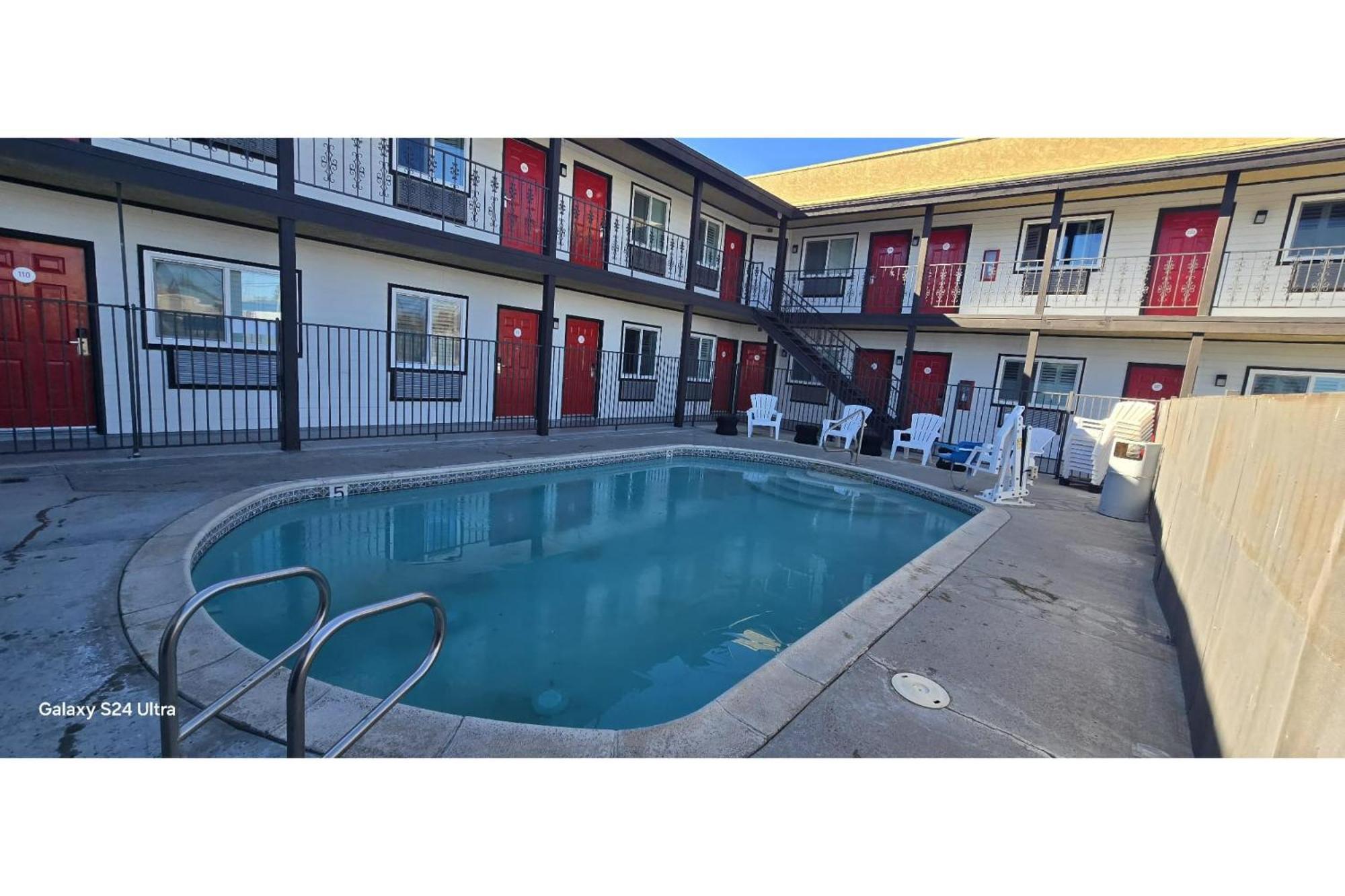 Hotel Avenida Victorville I 15 Exterior foto